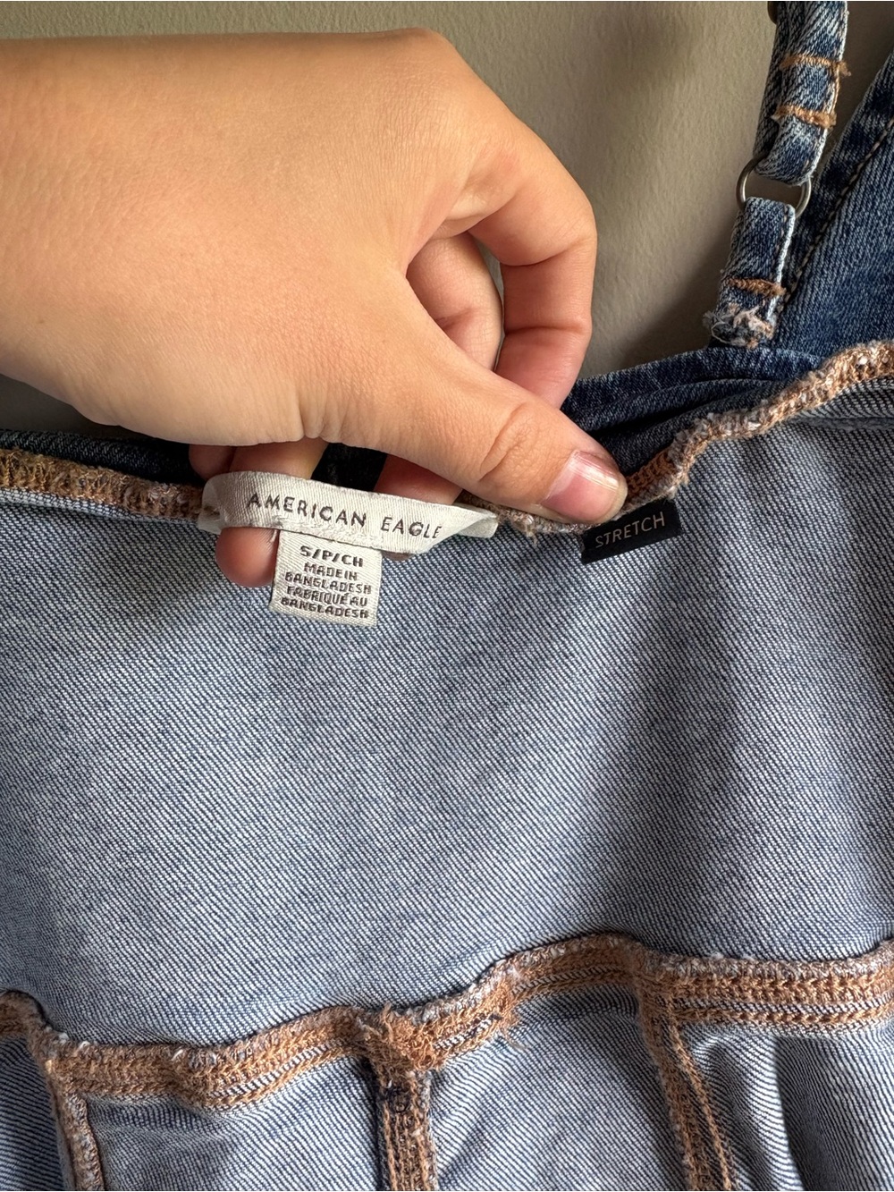 American Eagle Outfitters Light Blue Denim Mini Dress with Contrast Stitching - Picture 4 of 5